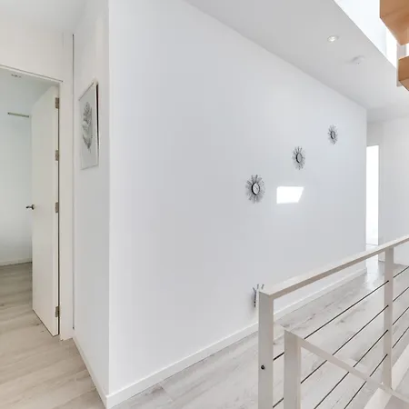 Newly Built 3 Bed Modern Townhome W Pool, Sea View * Estepona