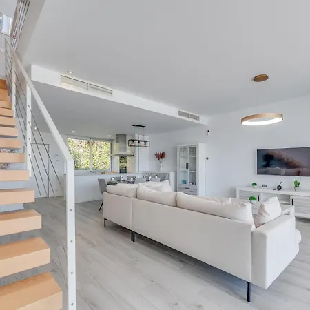 Newly Built 3 Bed Modern Townhome W Pool, Sea View * Estepona