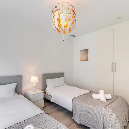Newly Built 3 Bed Modern Townhome W Pool, Sea View * Estepona
