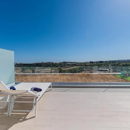 Newly Built 3 Bed Modern Townhome W Pool, Sea View Apartment *